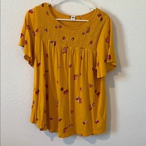 Old Navy top